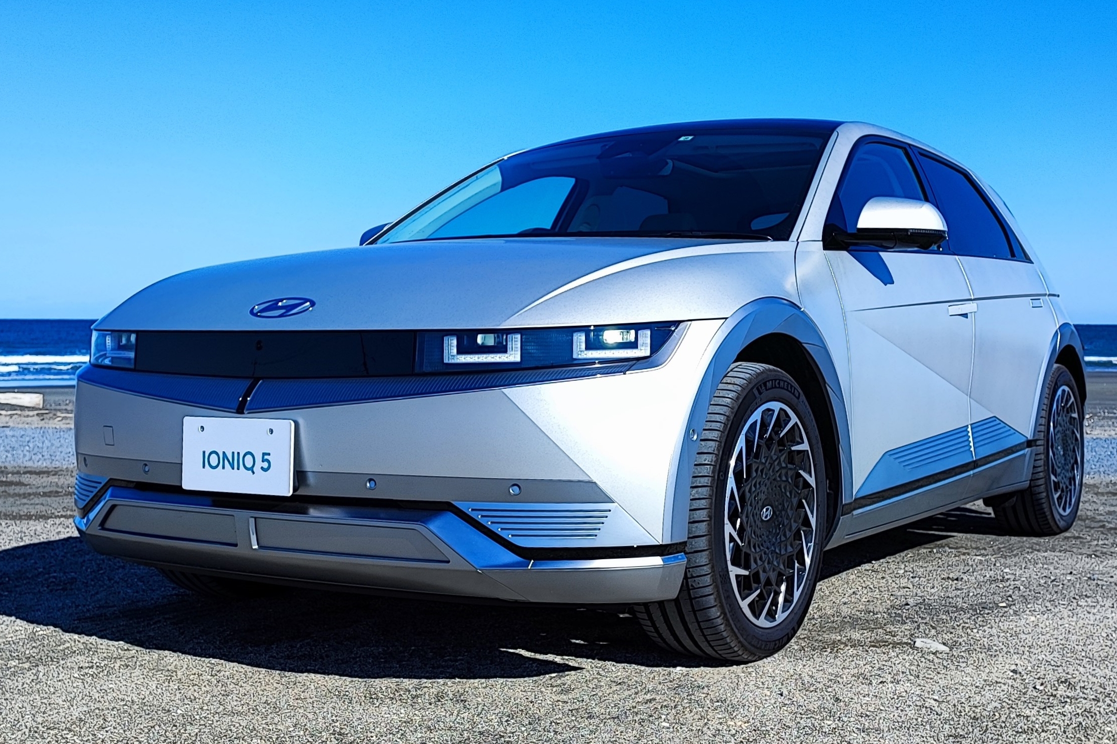 IONIQ５